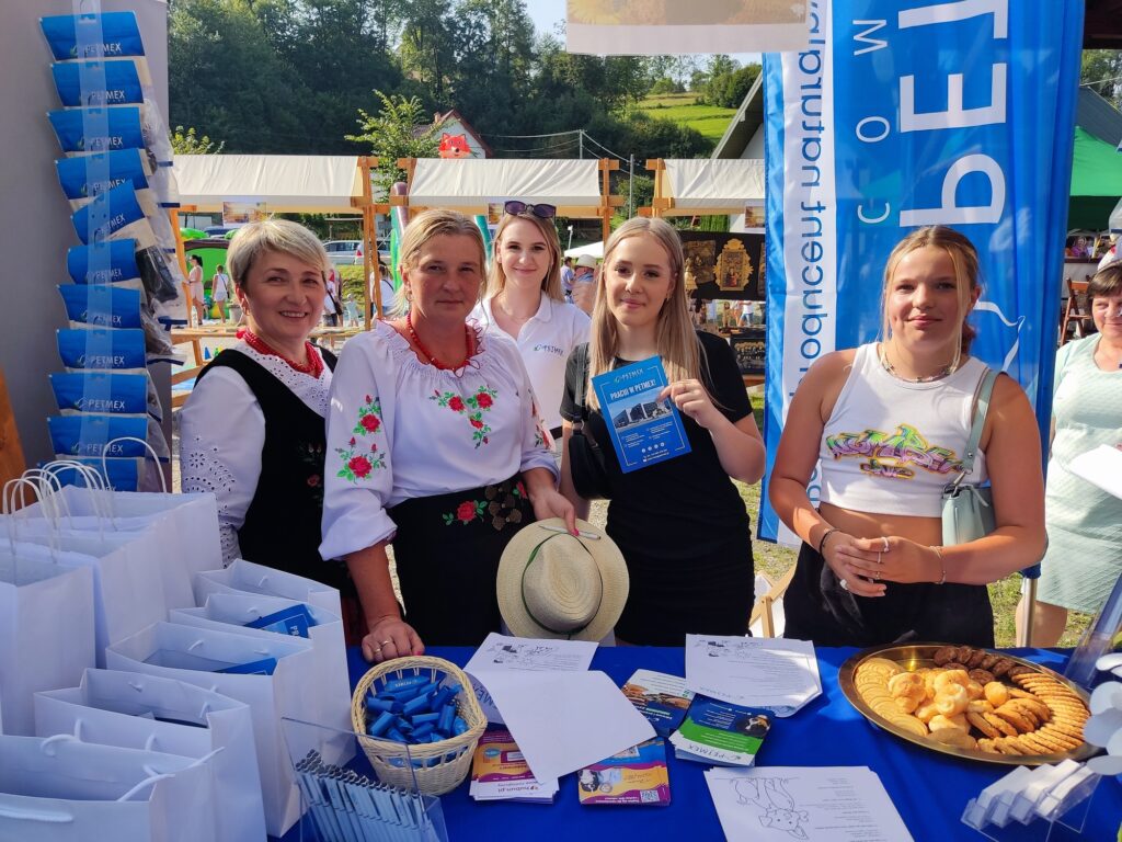 Petmex chews at the 22nd Powiat Harvest Festival in Tokarnia