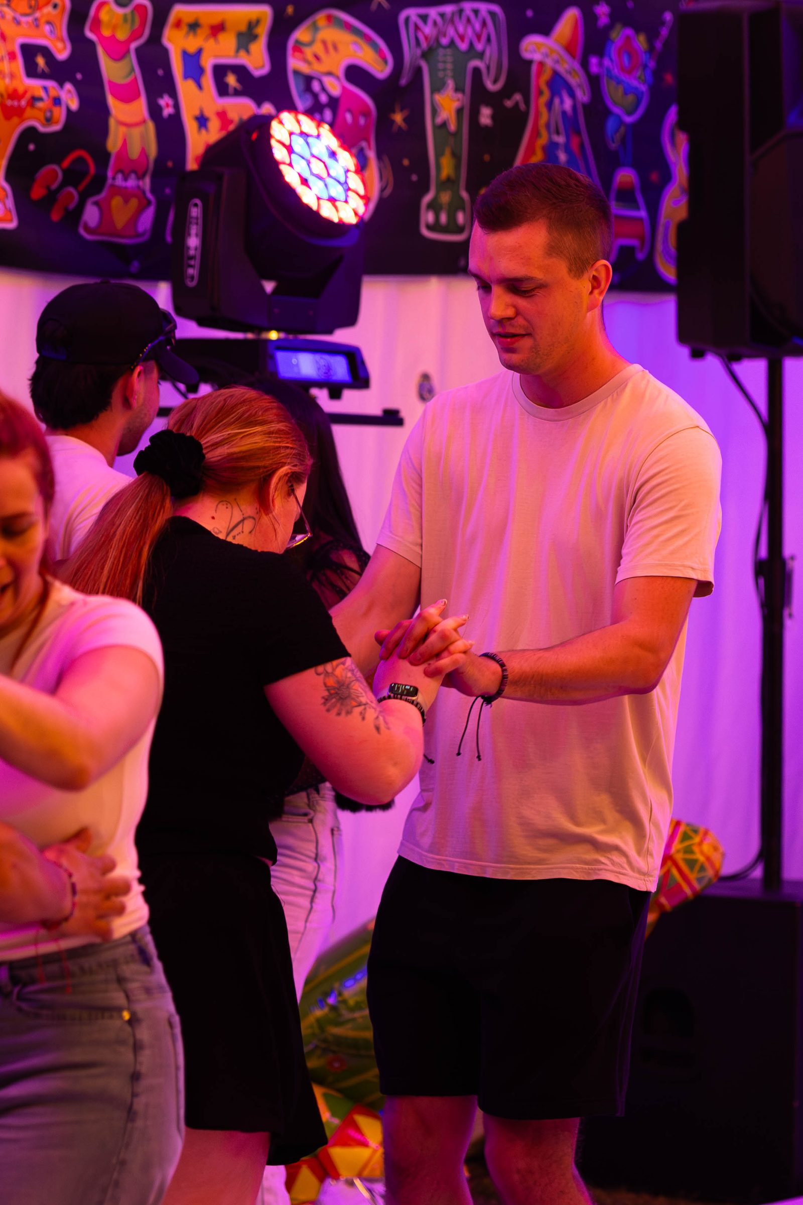Warsztaty tańca salsa dla uczestników pikniku